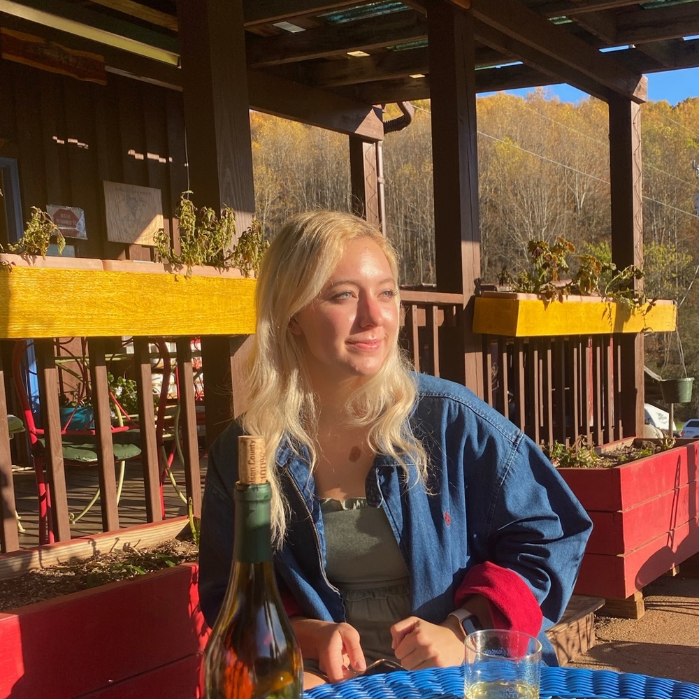 Meet your Posher, Hannah